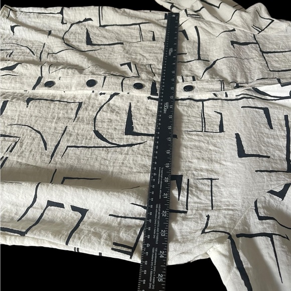 Ali Miles Cream Button Down Shirt and 3/4 Sleeves Ruffle sleeve - Picture 9 of 12